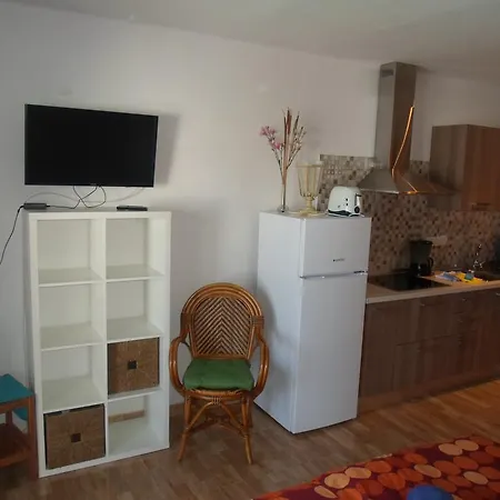 Studio Los Morales Ii *